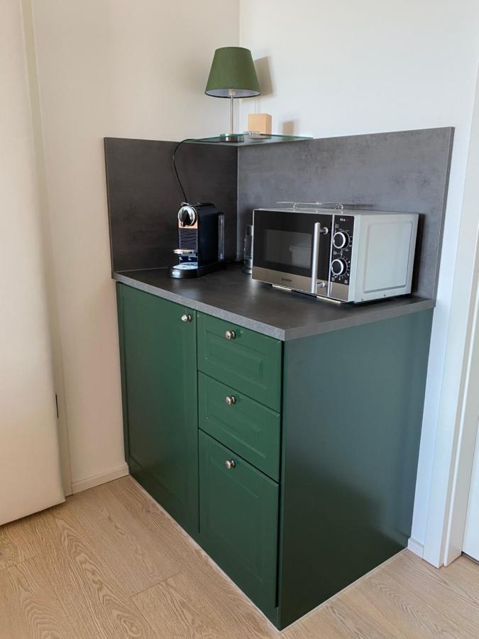 Alpen-Panorama Suite - Einzigartige Privatsuite Hoch Ueber Muenchen, 12Tes Og, Alpenblick, Loggia, Whirlpool, 15 Minuten Zum Zentrum, Ruhe Und Erholung In Der Stadt Muenchen Fuer Privat Und Geschaeftlich Reisende Luaran gambar